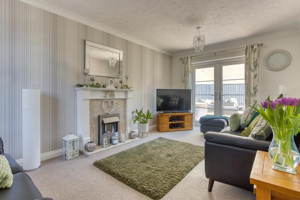 Ewemove Taunton - Venn Close (4)