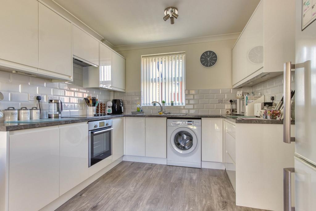 Ewemove Taunton - Venn Close (11)