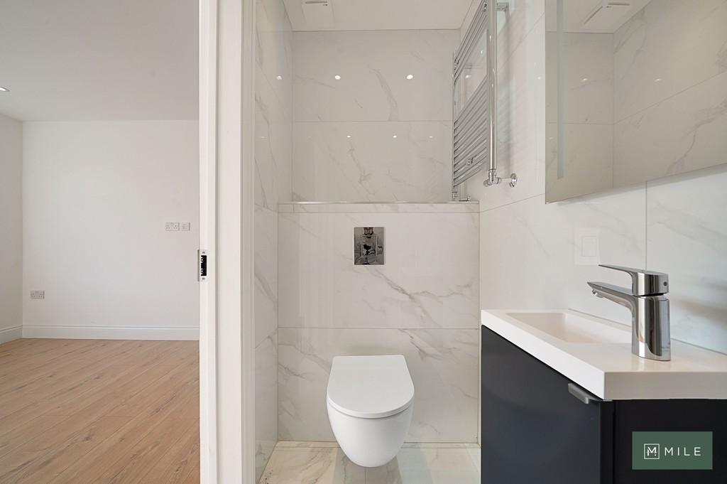 Flat 1, 52 Coles Green Road - Nh Gj FYEl S5 SAw0 Jf1o HS