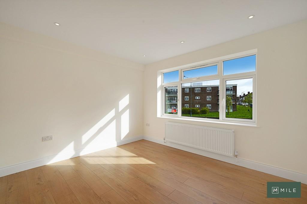 Flat 1, 52 Coles Green Road - Yzkw Evc55 Ip Jar HCs Jml