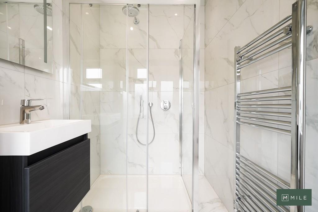 Flat 4, 52 Coles Green Road - ZOGWNI1 Fludc Lp FZBokx