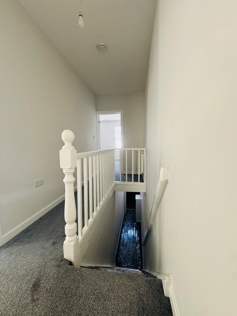 193a Liverpool Road Hallway