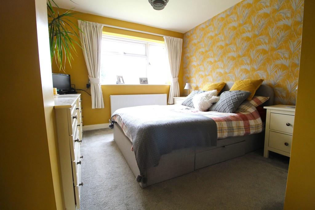 Guest bedroom