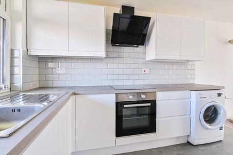 3 bedroom flat to rent, John Ruskin Street, Camberwell, London, SE5