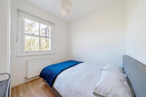 2 bedroom flat for sale, Glenloch Road, Belsize Park, NW3