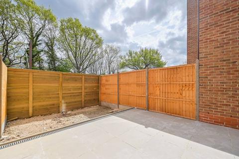 undefined, 60 Larkshall Road, London E4