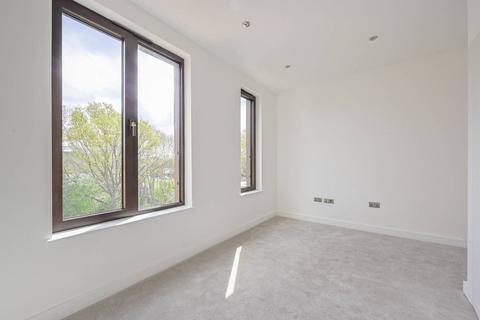 undefined, 60 Larkshall Road, London E4