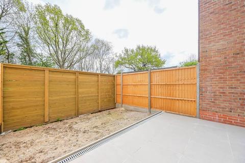 3 bedroom house for sale, 60 Larkshall Road, London E4