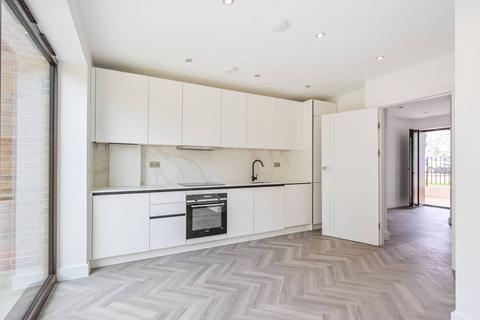 undefined, 60 Larkshall Road, London E4