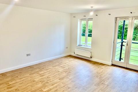 2 bedroom flat to rent, Flat 8, St. James, Stormont Court, Weston-super-Mare, Somerset