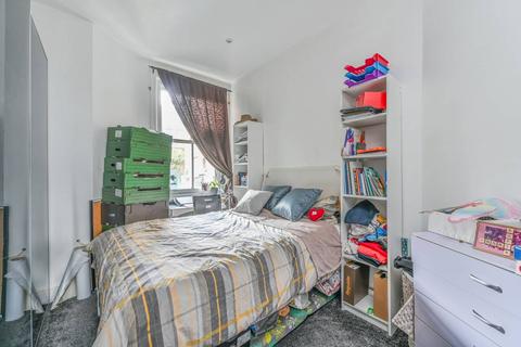 2 bedroom flat for sale, Mowll Street, Oval, London, SW9