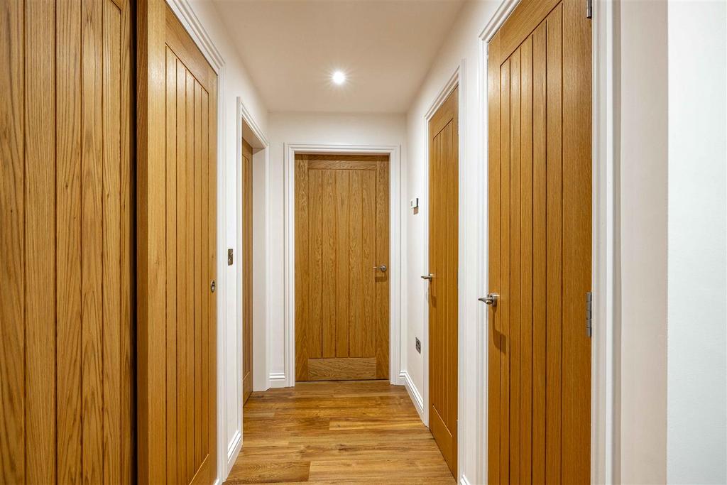 7 West Grove Apartments Melrose Low Res 18.JPG