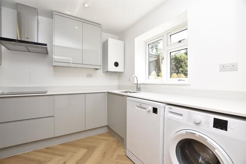 7 bedroom detached house to rent, Frome Road, Somerset BA2