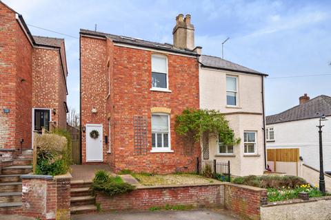 70 School Road, Charlton Kings, Cheltenham, GL53 8BW