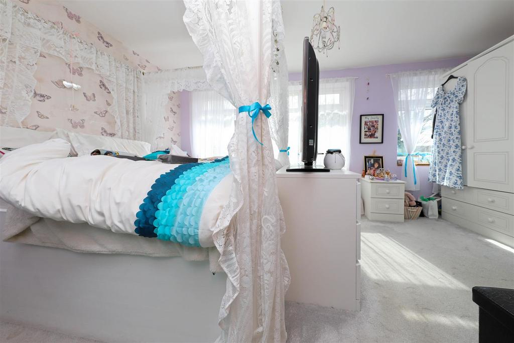 Nicholas james spears walk  bed 1.jpg