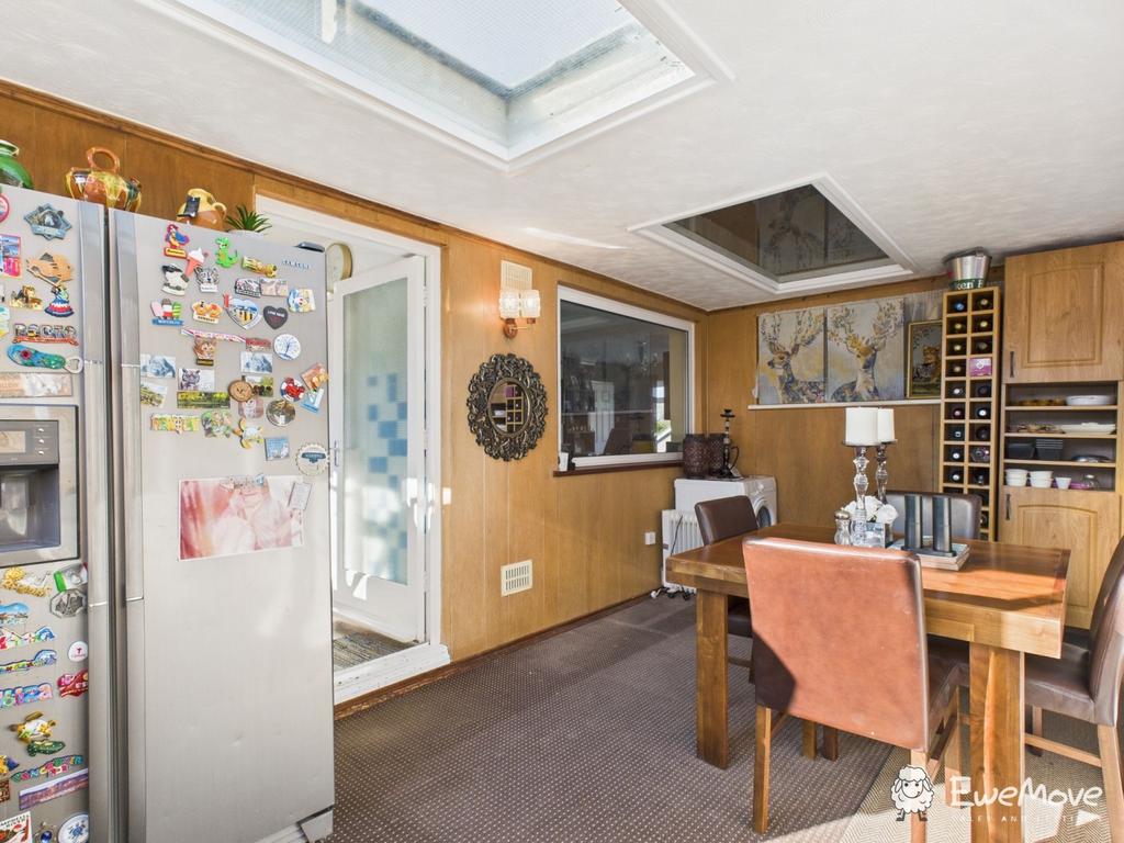 Cam02899 g0 pr0053 still013