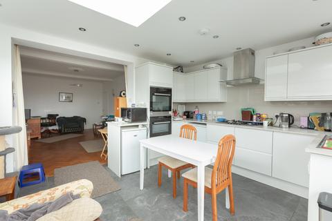 37 Cross Road, Birchington, CT7 9HW