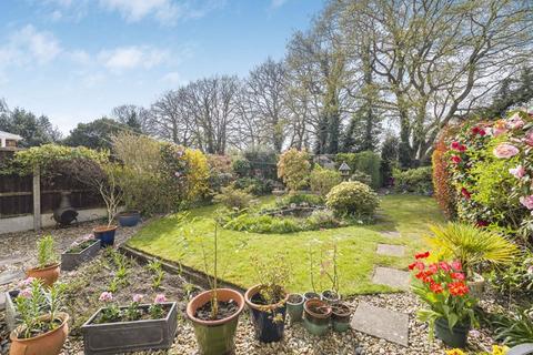 4 bedroom semi-detached house for sale, Heathwood Gardens, Swanley