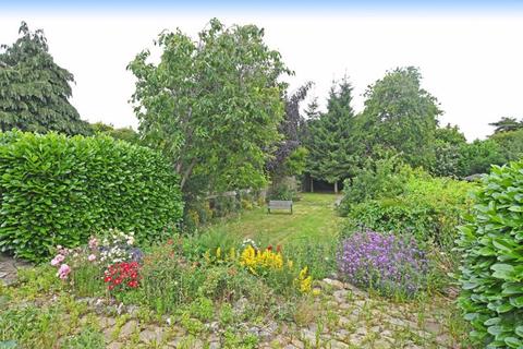 3 bedroom detached house for sale, Cranborne Avenue, Maidstone
