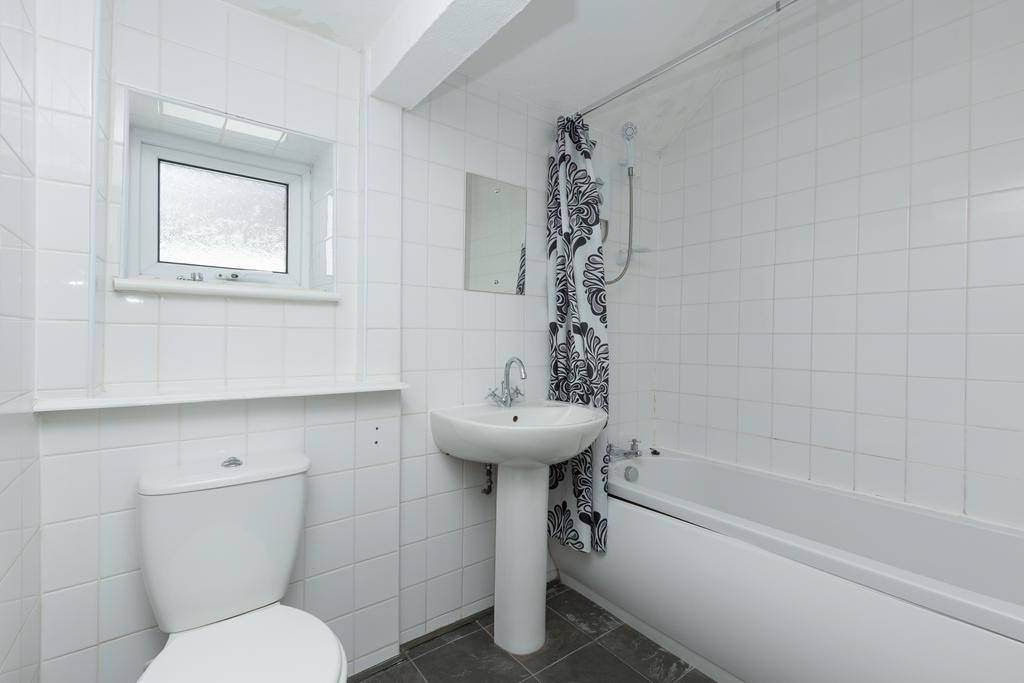 General Flat 3, 12 C