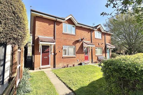 1 bedroom ground floor flat for sale, Roper Walk, WOODSETTON, DY3 1BQ