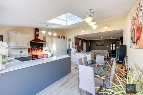 4 bedroom detached house for sale, Carlton Avenue, Streetly, Sutton Coldfield, B74 3JF