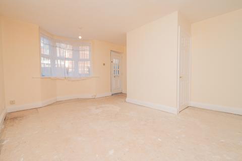 1 bedroom maisonette for sale, Sussex Gardens, Westgate-on-Sea, Kent, CT8
