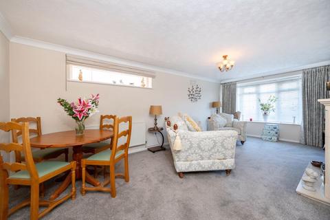 1 Flinders Close, Metheringham, Lincoln, LN4 3ES