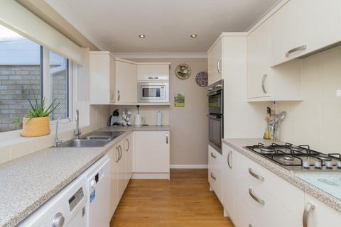 10 Smugglers Way, Birchington, CT7 9HP