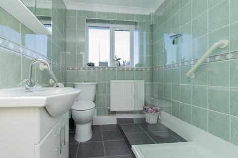 10 Smugglers Way, Birchington, CT7 9HP