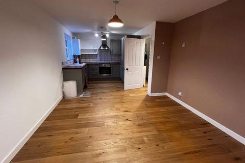 2 bedroom property to rent, Cedar Terrace, Richmond TW9