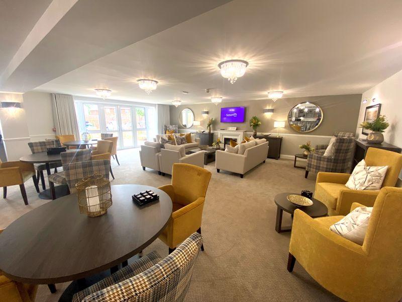 Owners' Lounge