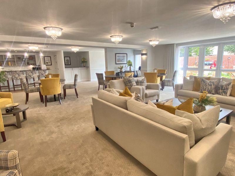 Owners' Lounge