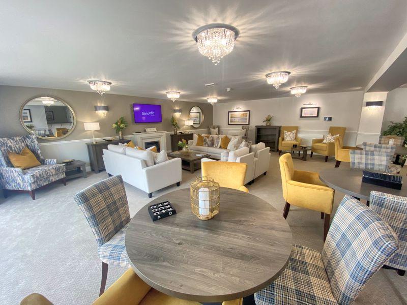 Owners' Lounge
