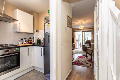 6 Alder Close, Heathfield, TN21 8BY
