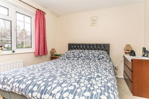 6 Alder Close, Heathfield, TN21 8BY