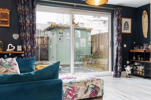 3 bedroom end of terrace house for sale, 41 Caerlee Mill, Damside, Innerleithen, EH44 6AB