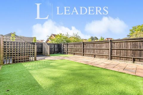 4 bedroom townhouse to rent, Carpenters Close, Hedge End, Southampton, SO30