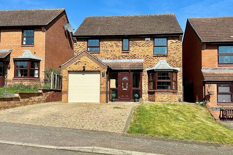 9 Downsway, Northampton, NN4 0TD