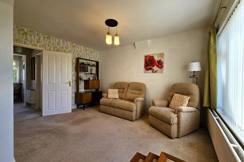 2 bedroom semi-detached house for sale, Oxstalls Way, Longlevens,Gloucester