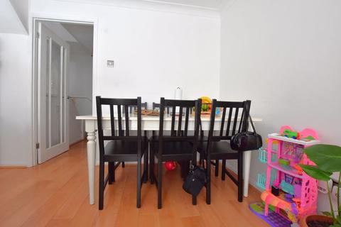 undefined, Dromey Gardens, Harrow Weald