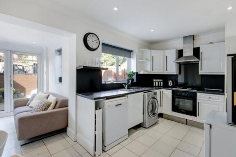 34 Longmarsh View, Sutton At Hone, Dartford, DA4 9DY