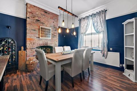 3 bedroom semi-detached house for sale, Kenyon Road, Wigan WN1
