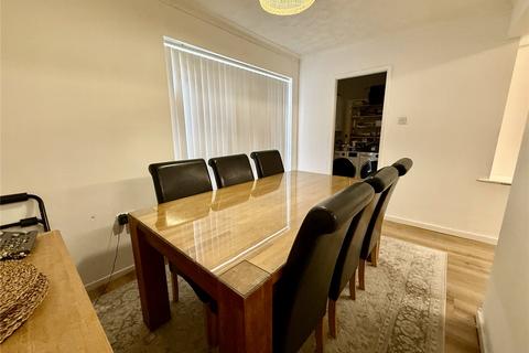 4 bedroom end of terrace house for sale, Oak Street, Shaw, Oldham, Greater Manchester, OL2