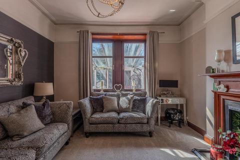 5 bedroom end of terrace house for sale, Woodhead Road, Chryston, Glasgow, G69 9JE