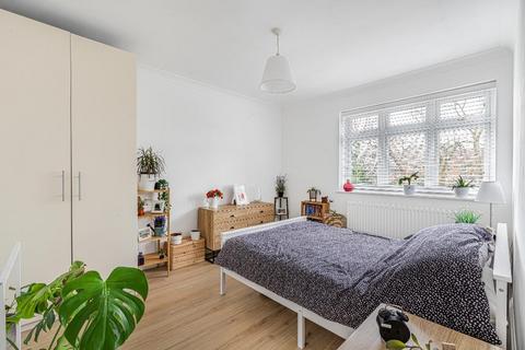 10 Vinson Close, Orpington, BR6 0EG