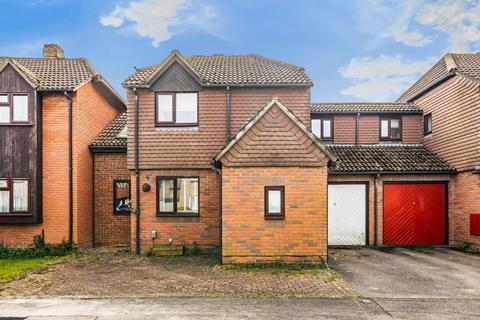 5 Bishops Gate, Fareham, PO14 4QE