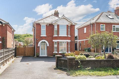 284 Brook Lane, Sarisbury Green, Southampton, SO31 7DP