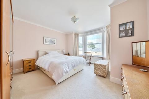 284 Brook Lane, Sarisbury Green, Southampton, SO31 7DP