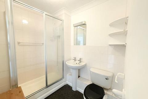 1 bedroom flat for sale, Dove Gardens, Park Gate, Southampton, Hampshire, SO31